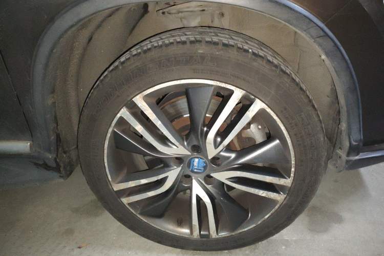 Used BYD Tang New Energy 2017 2.0T All-Wheel Drive Haoya Model 7 Seats Right Front Wheel Hub