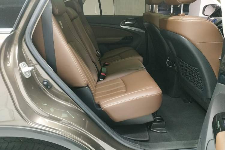 Used BYD Tang New Energy 2017 2.0T Tang 100 Right Rear Seat