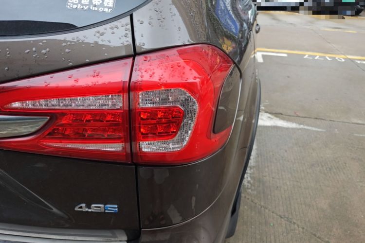 Used BYD Tang New Energy 2017 2.0T All-Wheel Drive Hyatt Model Right Rear Taillight