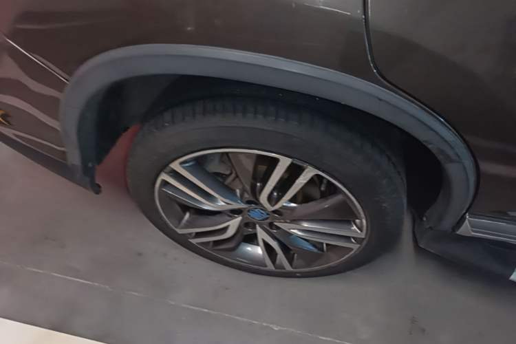 Used BYD Tang New Energy 2017 2.0T All-Wheel Drive Haoya Model 7 Seats Right Rear Wheel Hub