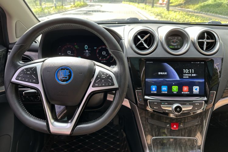 Used BYD Tang New Energy 2017 2.0T All-Wheel Drive Haoya Model 7 Seats Steering Wheel