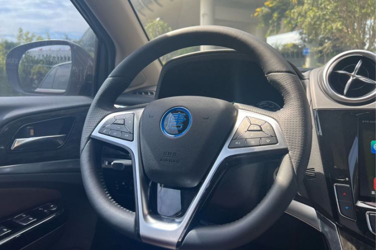 Used BYD Tang New Energy 2017 2.0T Tang 100 Steering Wheel