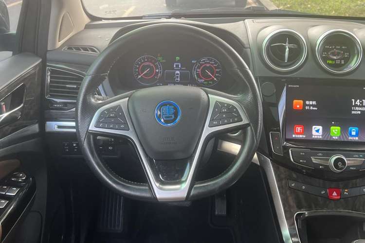 Used BYD Tang New Energy 2017 2.0T Tang 100 Steering Wheel