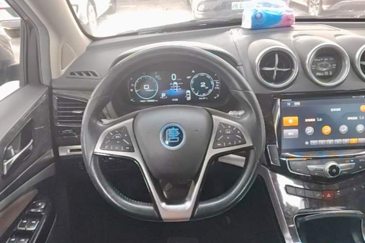 Used BYD Tang New Energy 2017 2.0T Tang 100 Steering Wheel