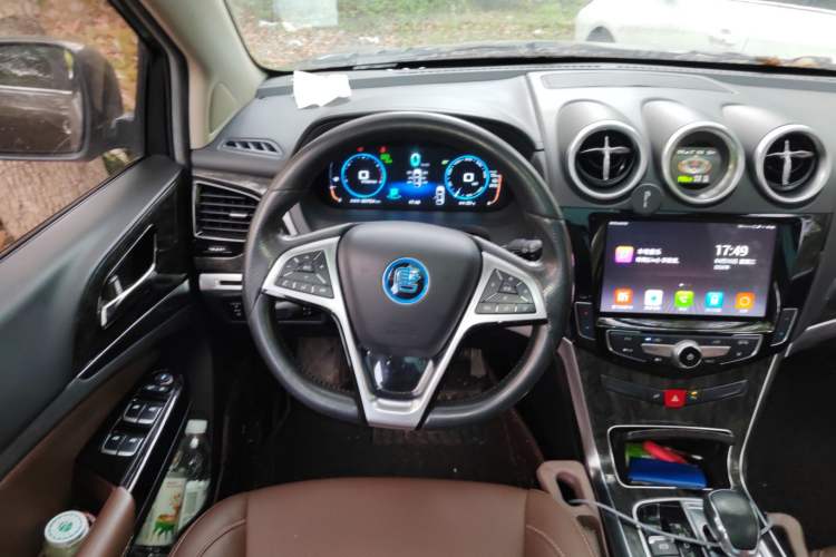 Used BYD Tang New Energy 2017 2.0T All-Wheel Drive Hyatt Model Steering Wheel