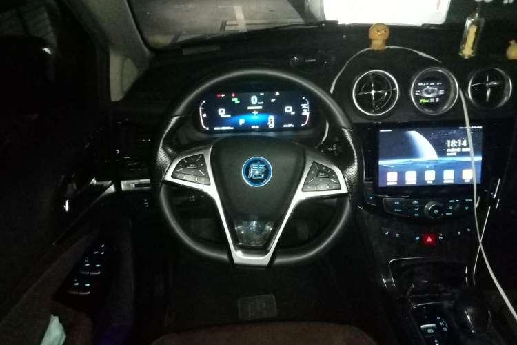 Used BYD Tang New Energy 2017 2.0T Tang 100 Steering Wheel