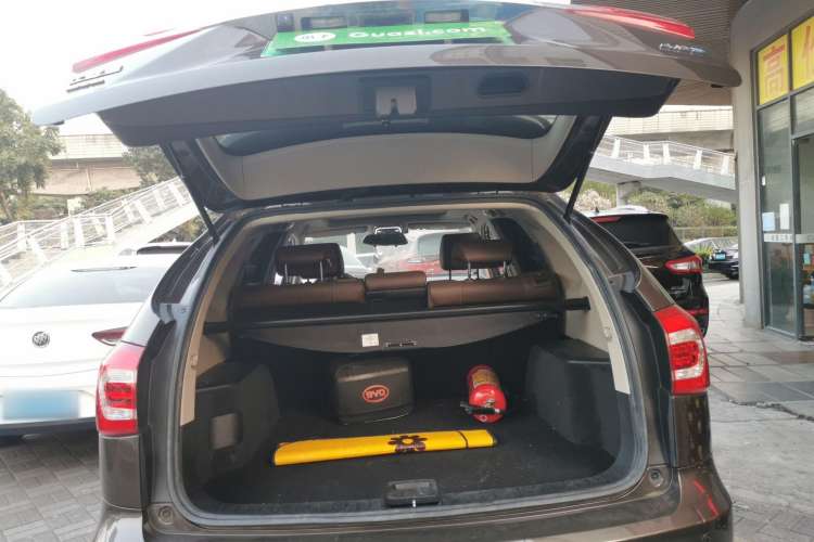 Used BYD Tang New Energy 2017 2.0T All-Wheel Drive Hyatt Model Trunk