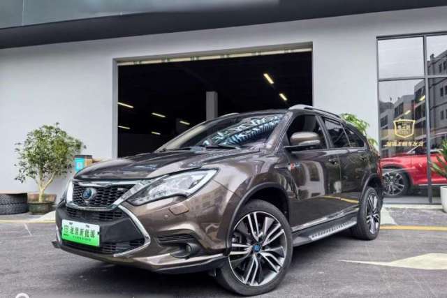 Ojetý BYD Tang New Energy 2017 2.0T All-Wheel Drive Haoya Model 7 Seats
