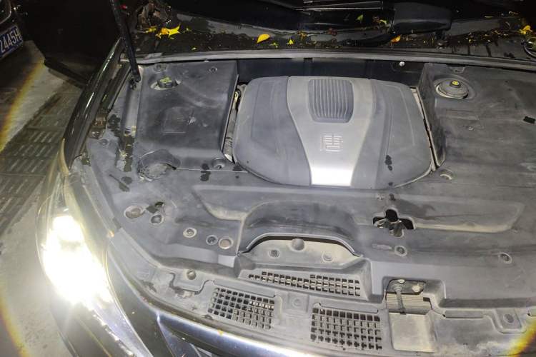 Used BYD Tang New Energy 2017 2.0T All-Wheel Drive Luxury Model Engine Bay Right
