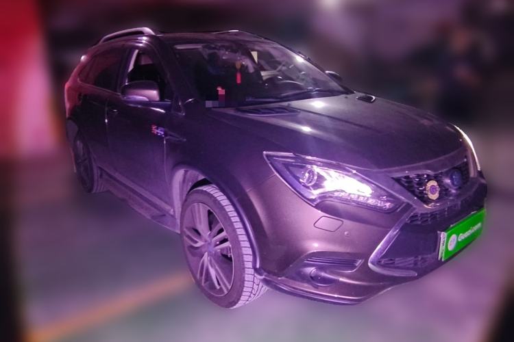 Used BYD Tang New Energy 2017 2.0T Tang 100 Front Right 45 Deg