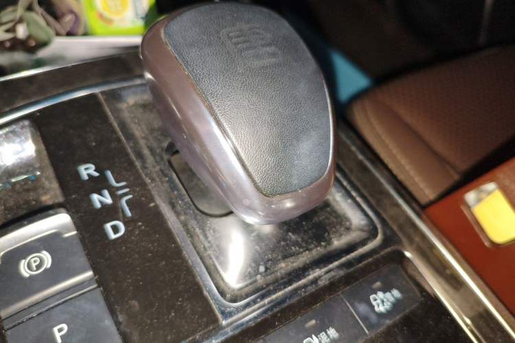 Used BYD Tang New Energy 2017 2.0T Tang 100 Gear Lever