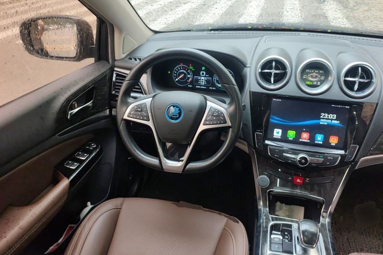 Used BYD Tang New Energy 2017 2.0T All-Wheel Drive Luxury Model Steering Wheel