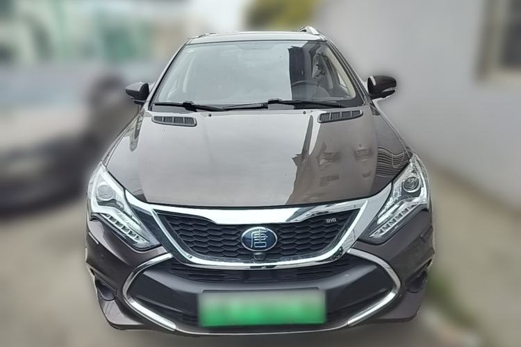 Used BYD Tang New Energy 2017 2.0T All-Wheel Drive Hyatt Model Front