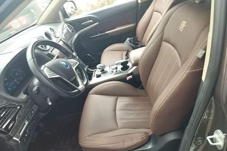 Used BYD Tang New Energy 2017 2.0T All-Wheel Drive Hyatt Model Left Front Seat