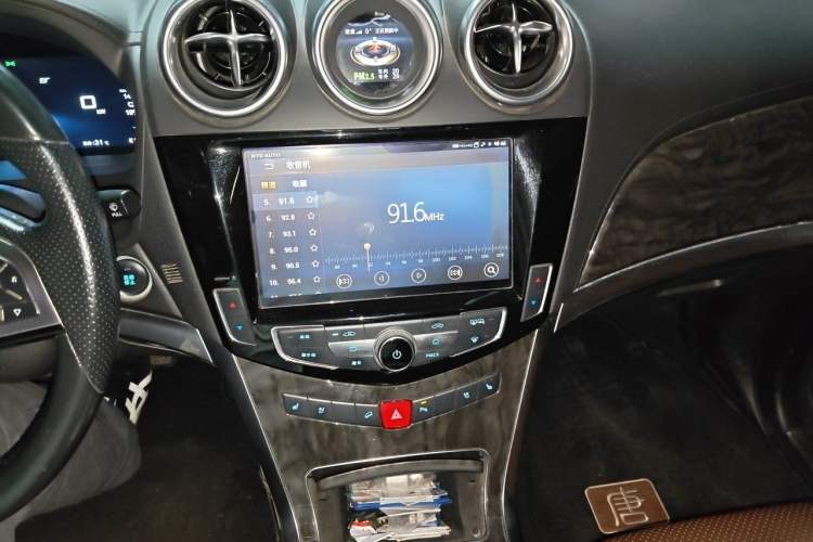 Used BYD Tang New Energy 2017 2.0T Tang 100 Audio And AC Panel