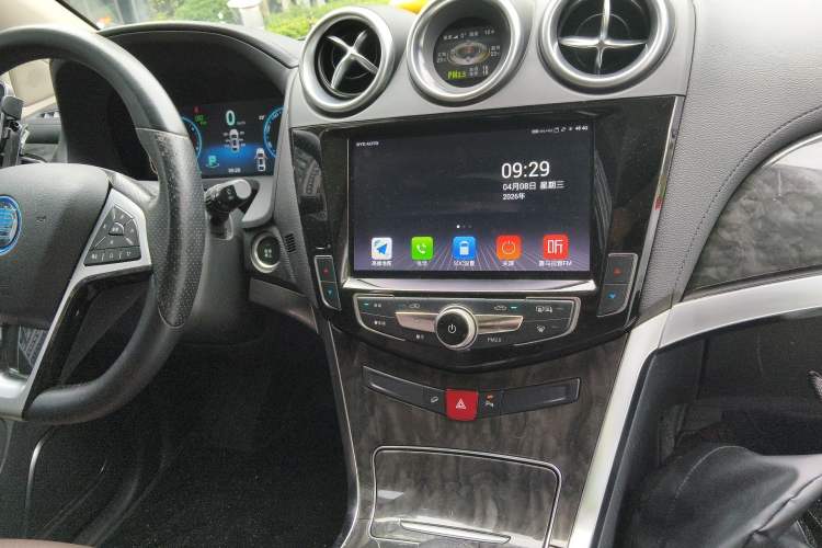 Used BYD Tang New Energy 2017 2.0T All-Wheel Drive Hyatt Model Audio And AC Panel