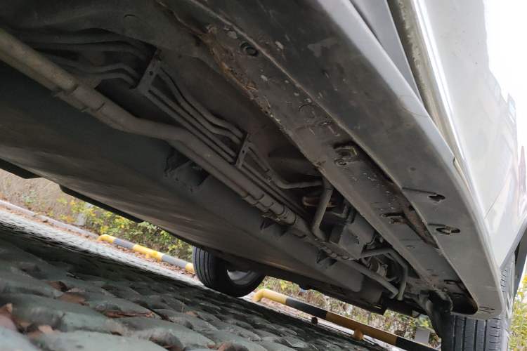 Used BYD Tang New Energy 2017 2.0T Tang 100 Chassis Front Left