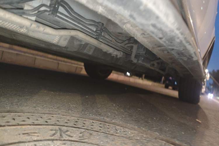 Used BYD Tang New Energy 2017 2.0T All-Wheel Drive Hyatt Model Chassis Front Left