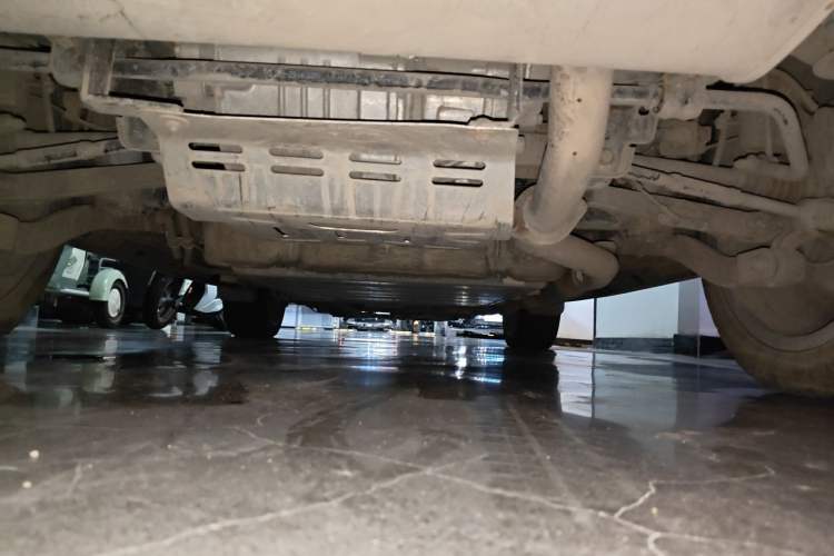 Used BYD Tang New Energy 2017 2.0T Tang 100 Chassis Rear