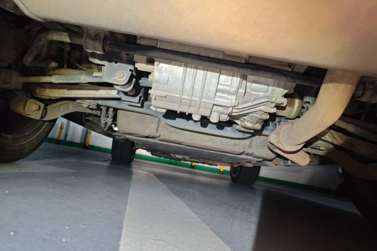 Used BYD Tang New Energy 2017 2.0T All-Wheel Drive Hyatt Model Chassis Rear