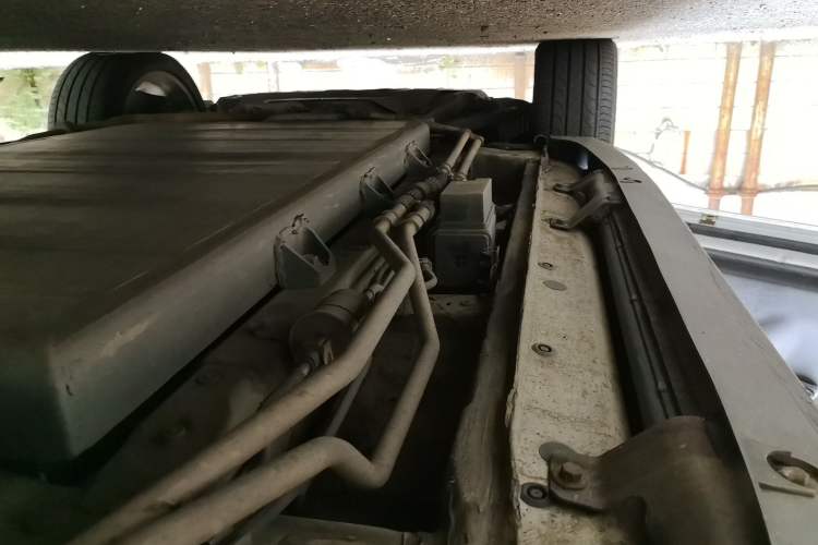 Used BYD Tang New Energy 2017 2.0T Tang 100 Chassis Rear Left