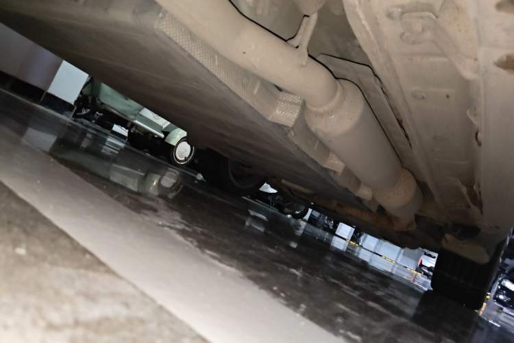 Used BYD Tang New Energy 2017 2.0T Tang 100 Chassis Rear Right