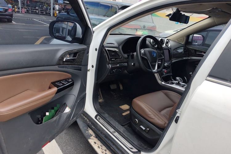 Used BYD Tang New Energy 2017 2.0T All-Wheel Drive Hyatt Model Driver Seat