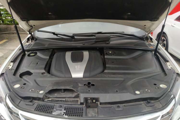 Used BYD Tang New Energy 2017 2.0T All-Wheel Drive Hyatt Model Engine Bay