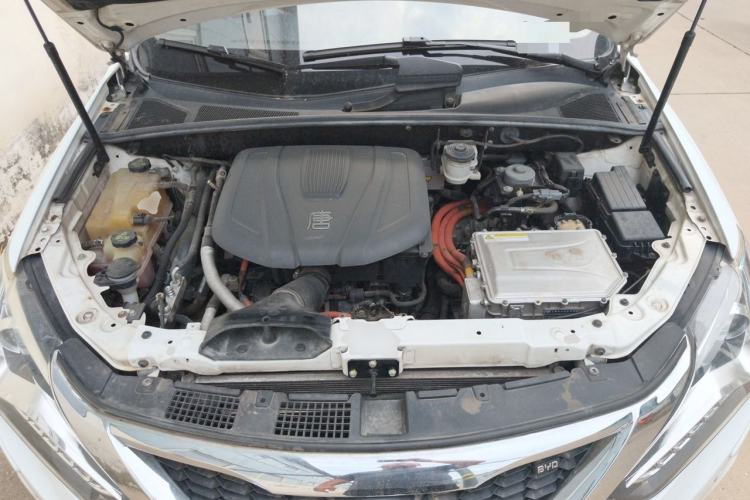 Used BYD Tang New Energy 2017 2.0T Tang 100 Engine Bay