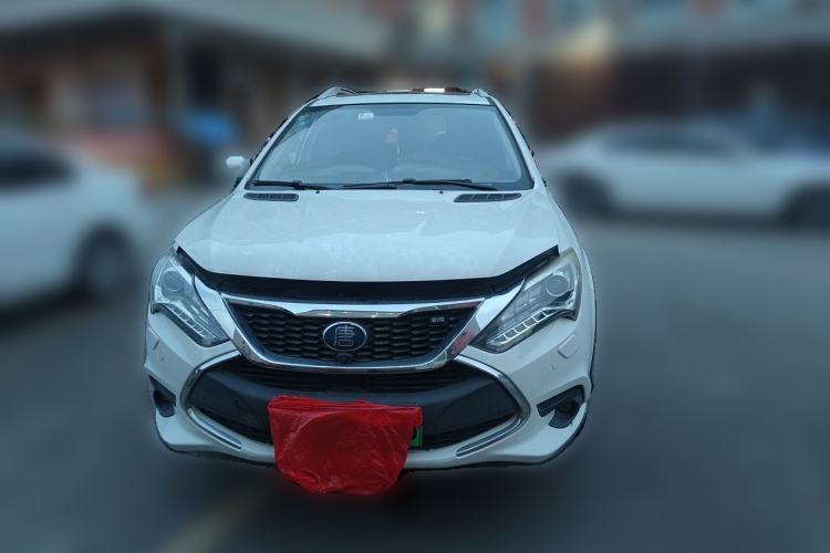 Used BYD Tang New Energy 2017 2.0T All-Wheel Drive Hyatt Model Front