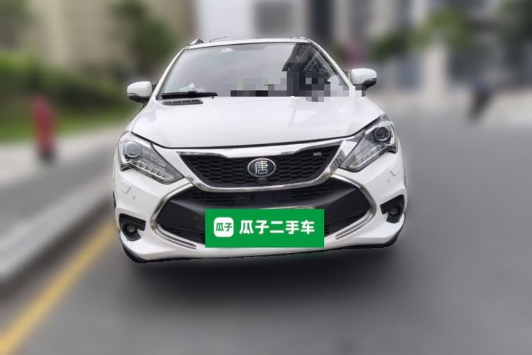 Used BYD Tang New Energy 2017 2.0T All-Wheel Drive Hyatt Model Front