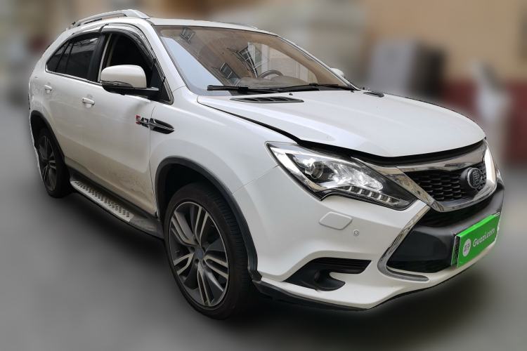 Used BYD Tang New Energy 2017 2.0T Tang 100 Front Right 45 Deg