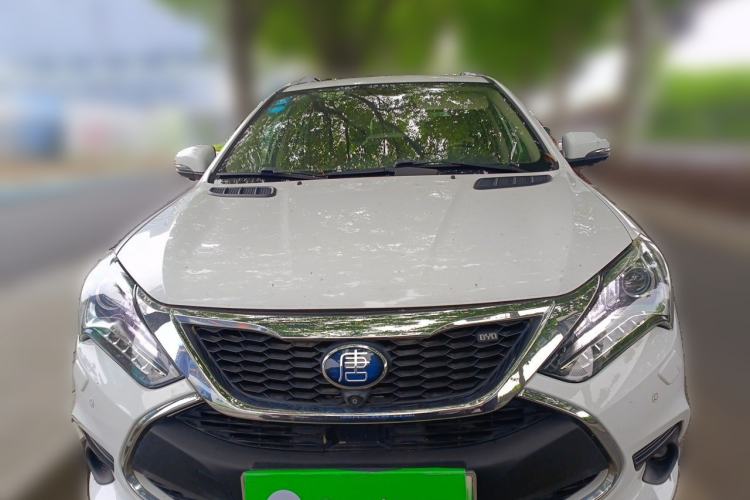 Used BYD Tang New Energy 2017 2.0T All-Wheel Drive Hyatt Model Front