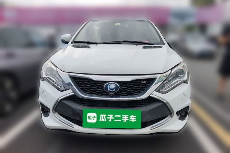 Used BYD Tang New Energy 2017 2.0T All-Wheel Drive Hyatt Model Front