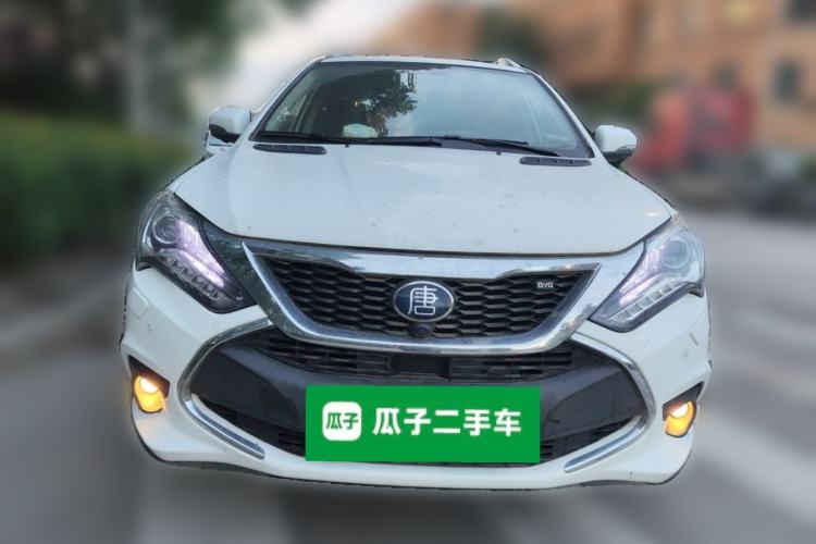 Used BYD Tang New Energy 2017 2.0T All-Wheel Drive Hyatt Model Front