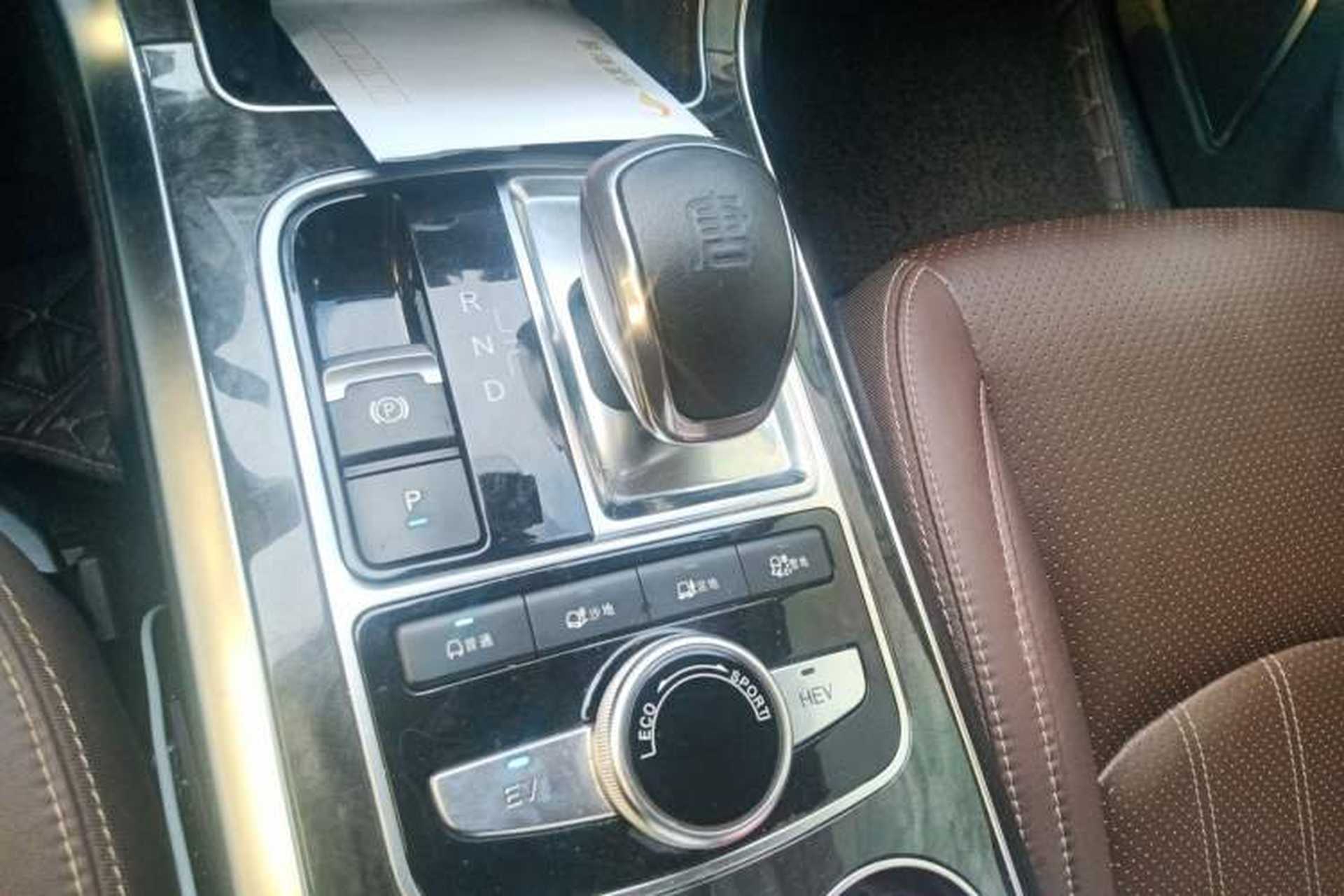 Used BYD Tang New Energy 2017 2.0T Tang 100 Gear Lever