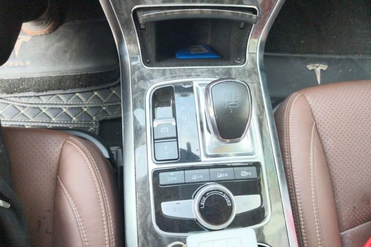 Used BYD Tang New Energy 2017 2.0T Tang 100 Gear Lever