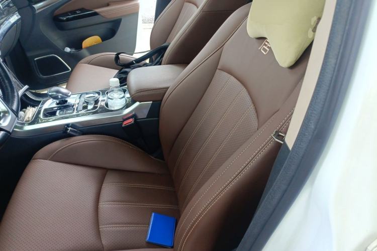 Used BYD Tang New Energy 2017 2.0T All-Wheel Drive Hyatt Model Left Front Seat