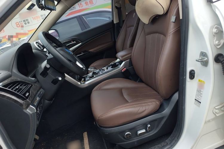 Used BYD Tang New Energy 2017 2.0T All-Wheel Drive Hyatt Model Left Front Seat