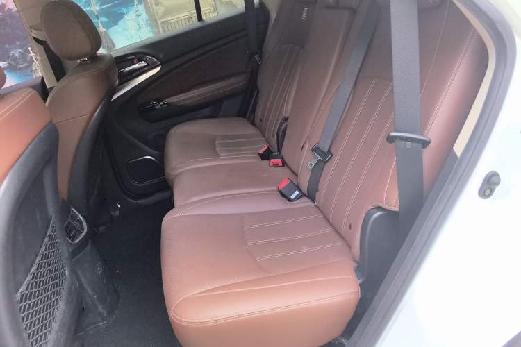 Used BYD Tang New Energy 2017 2.0T All-Wheel Drive Hyatt Model Left Rear Seat