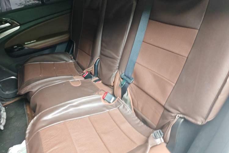 Used BYD Tang New Energy 2017 2.0T All-Wheel Drive Luxury Model Left Rear Seat