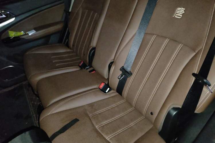 Used BYD Tang New Energy 2017 2.0T All-Wheel Drive Hyatt Model Left Rear Seat