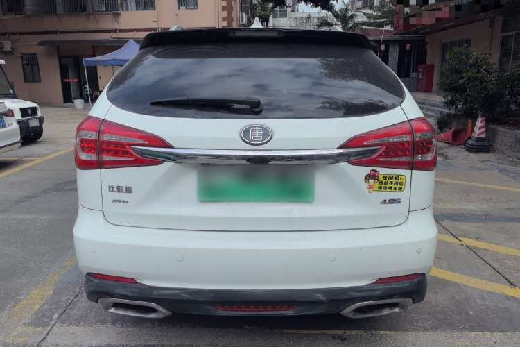 Used BYD Tang New Energy 2017 2.0T All-Wheel Drive Hyatt Model Rear