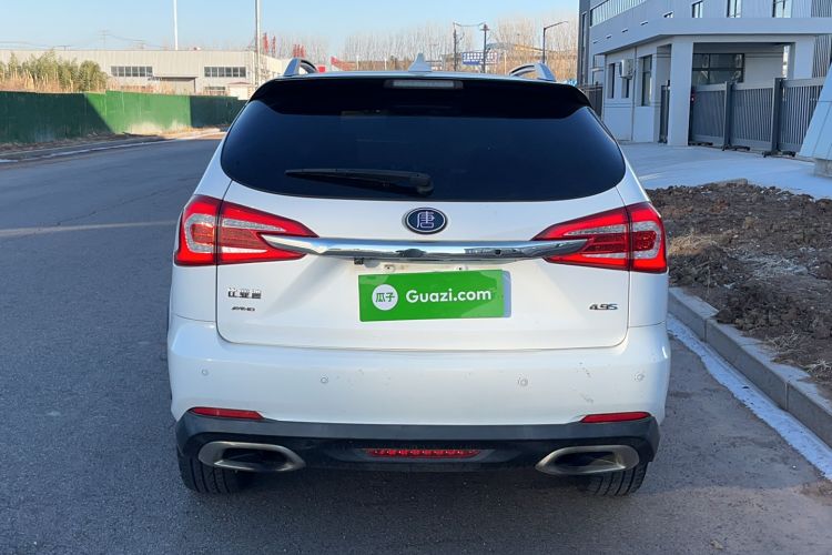 Used BYD Tang New Energy 2017 2.0T All-Wheel Drive Hyatt Model Rear
