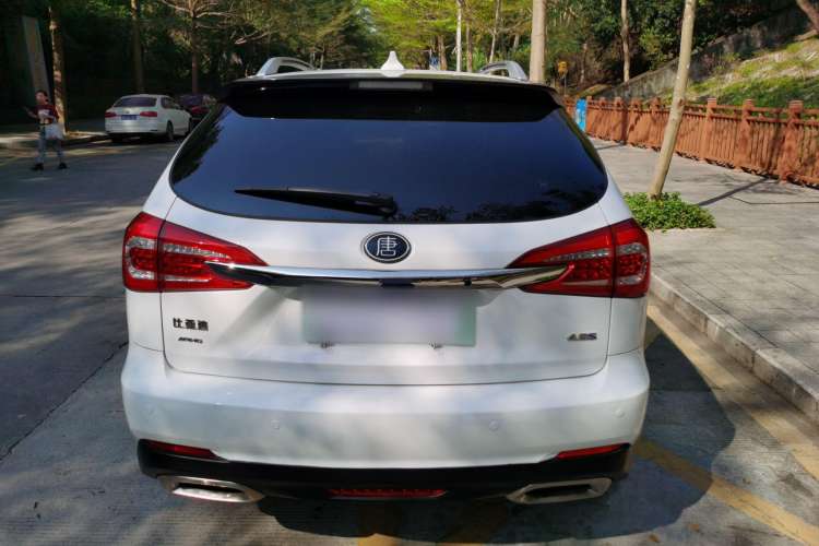 Used BYD Tang New Energy 2017 2.0T All-Wheel Drive Hyatt Model Rear