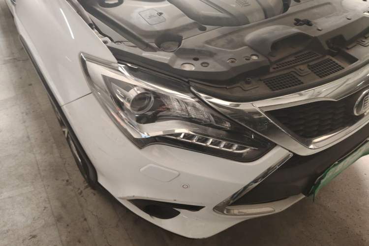 Used BYD Tang New Energy 2017 2.0T Tang 100 Right Front Headlight