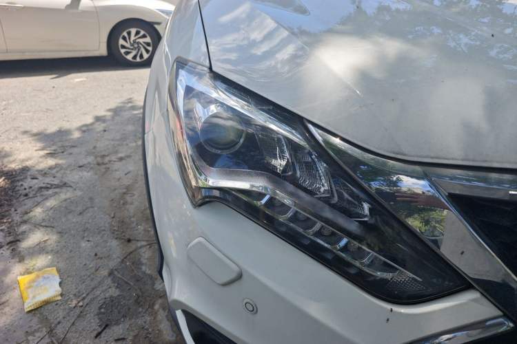 Used BYD Tang New Energy 2017 2.0T Tang 100 Right Front Headlight