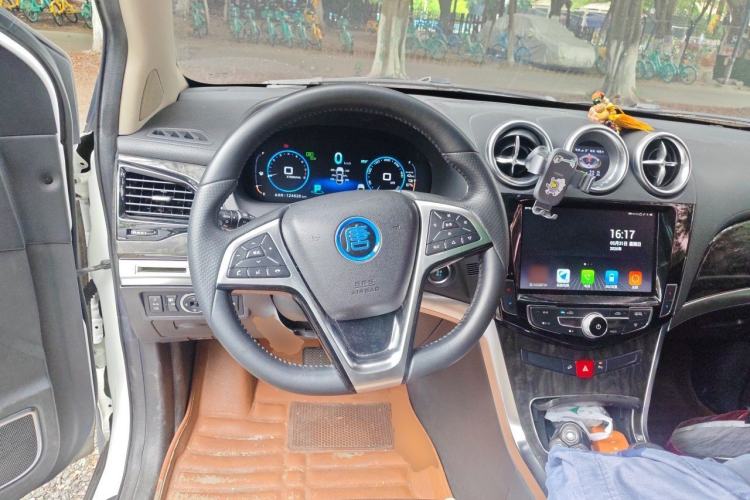 Used BYD Tang New Energy 2017 2.0T All-Wheel Drive Luxury Model Steering Wheel