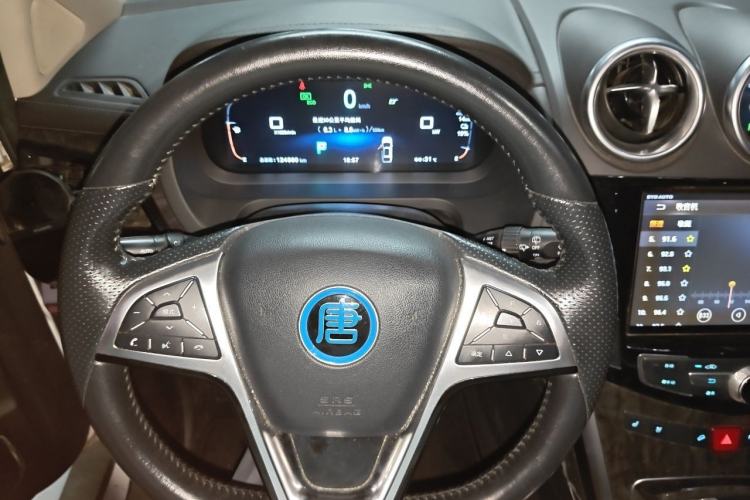 Used BYD Tang New Energy 2017 2.0T Tang 100 Steering Wheel