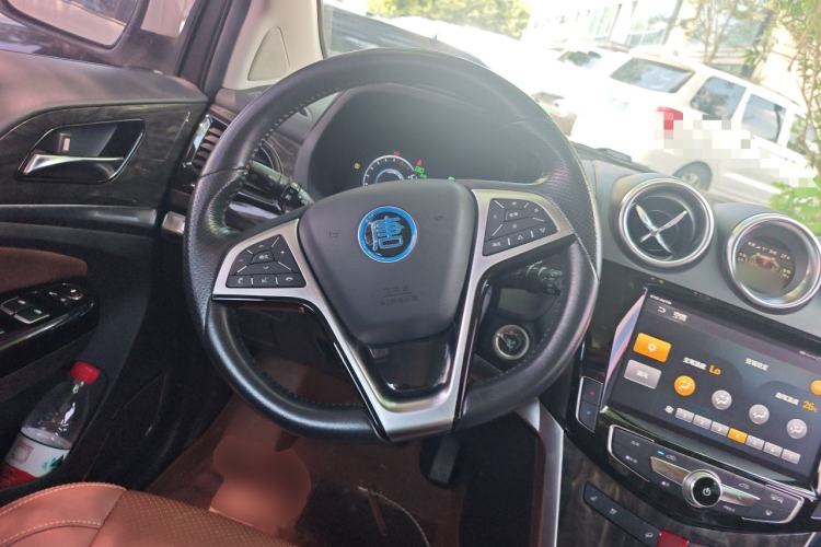 Used BYD Tang New Energy 2017 2.0T Tang 100 Steering Wheel